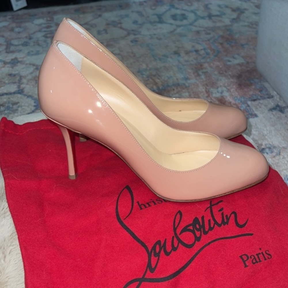 ‼️LOUBOUTIN “simple pump 70 nude patent”‼️ - Picture 1 of 6